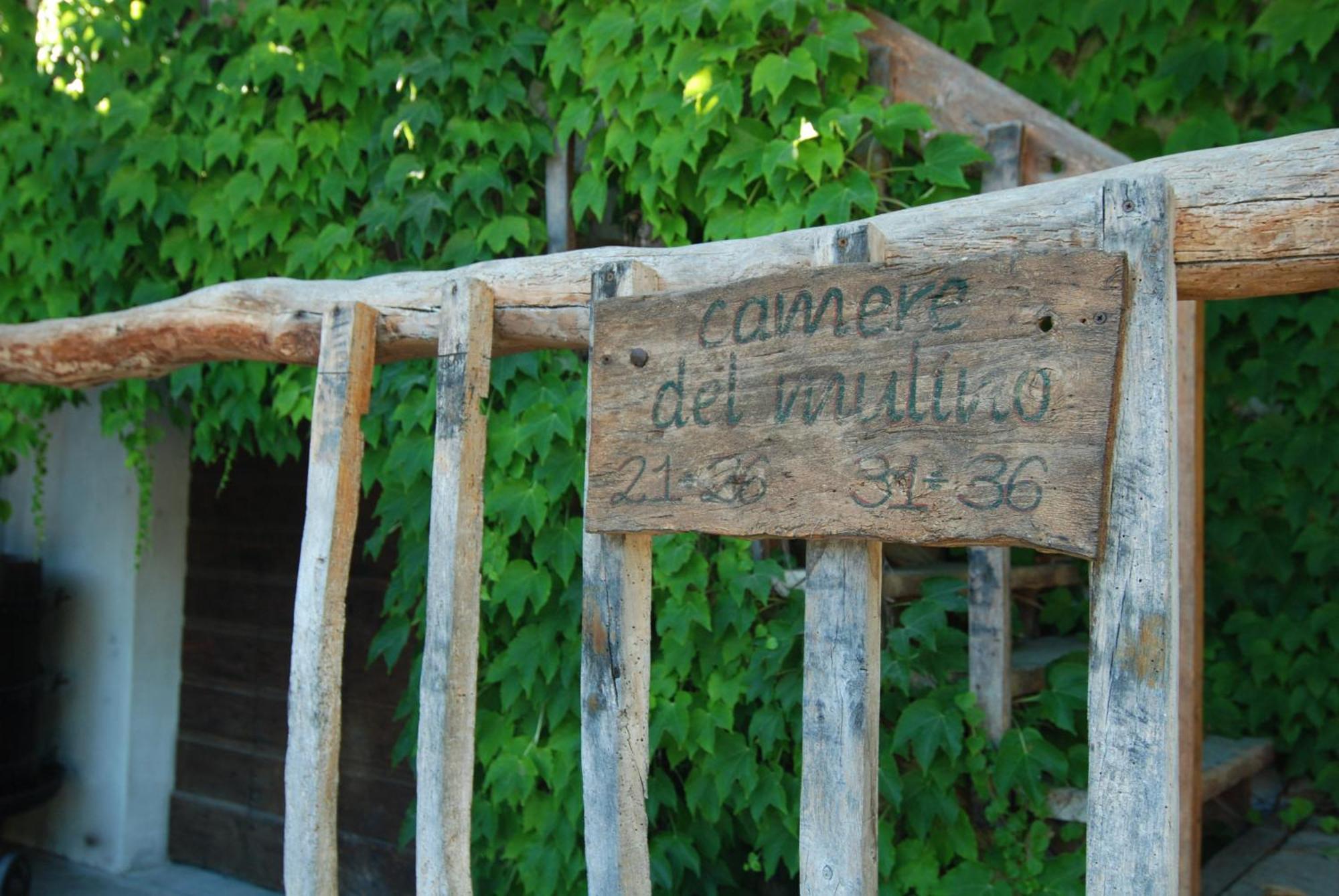 Agriturismo Torrazzetta Casteggio Rum bild