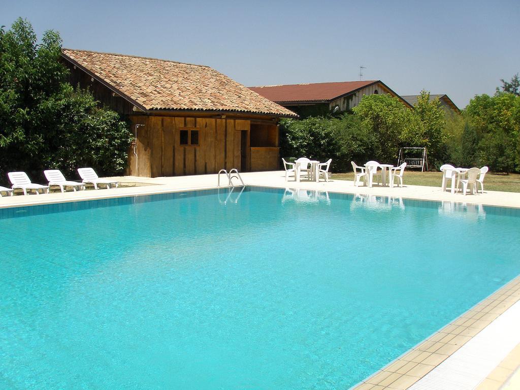 Agriturismo Torrazzetta Casteggio Exteriör bild